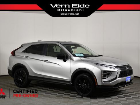 Used 2024 Mitsubishi Eclipse Cross LE AWD/4WD image 1