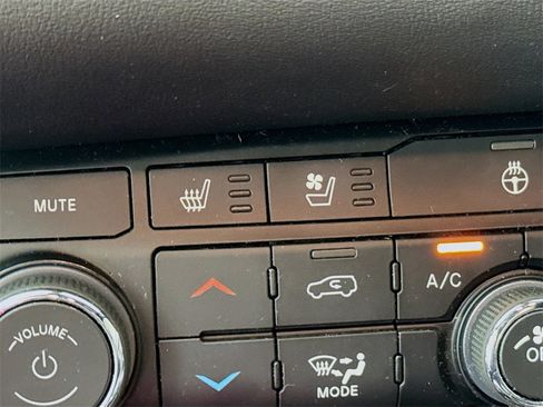 Used 2022 Dodge Durango R/T w/ Quick Order Package 22F image 21