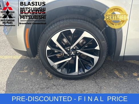 Used 2024 Mitsubishi Outlander SE AWD/4WD image 19