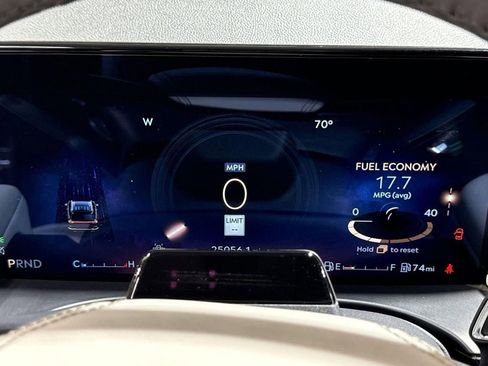 Certified 2025 Lincoln Aviator Reserve w/ Equipment Group 201A AWD/4WD image 18