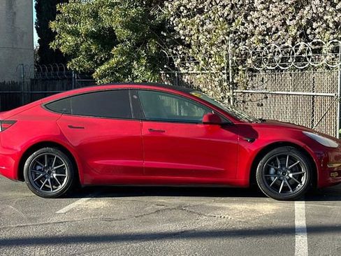 Used 2022 Tesla Model 3 Long Range image 7