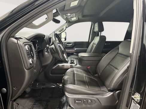 Used 2023 GMC Sierra 3500 Denali w/ Technology Package AWD/4WD image 17
