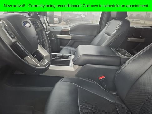 Used 2022 Ford F250 Lariat w/ Black Appearance Package image 10