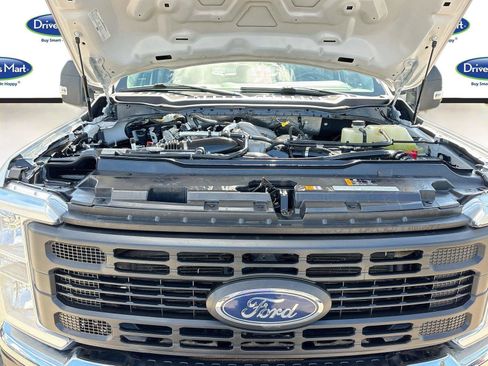 Used 2023 Ford F250 XL w/ FX4 Off-Road Package AWD/4WD image 27