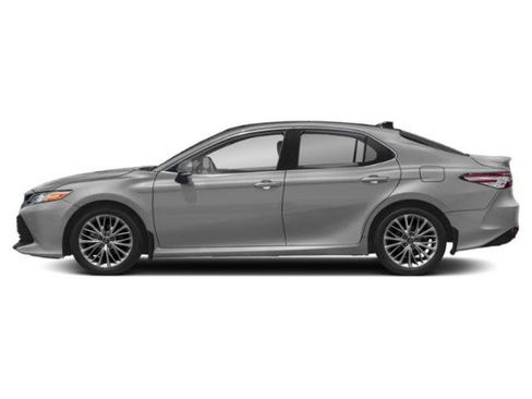 Used 2018 Toyota Camry XLE w/ Driver Assist Package FWD image 3