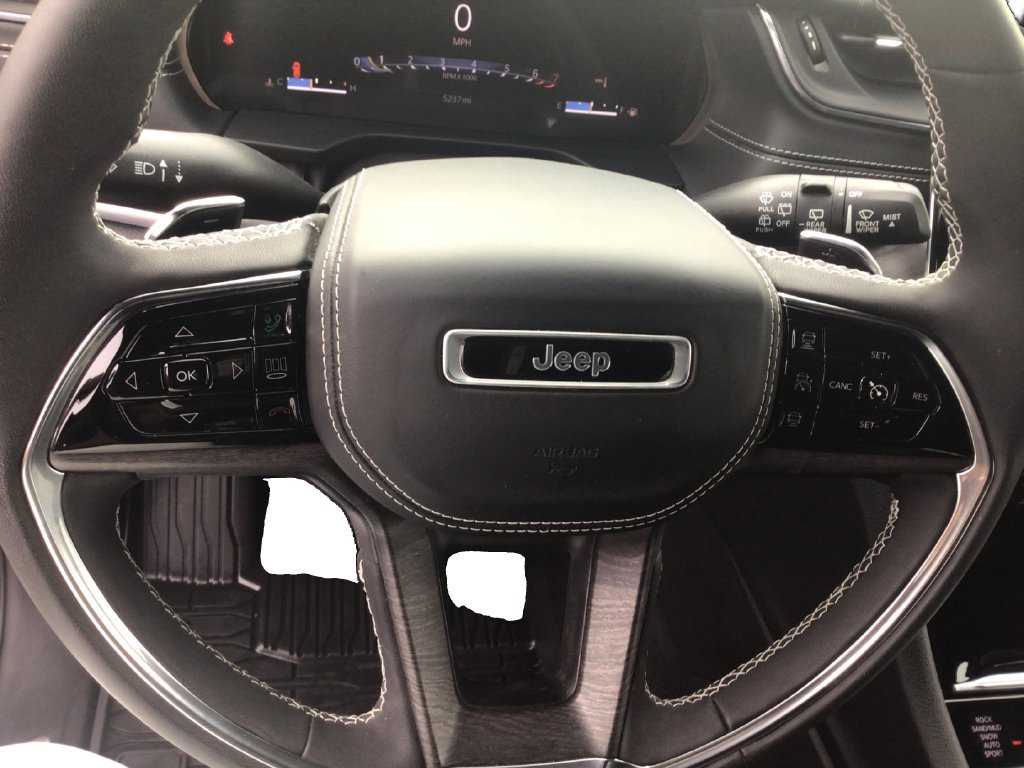 Used 2023 Jeep Grand Cherokee L Overland AWD/4WD image 17