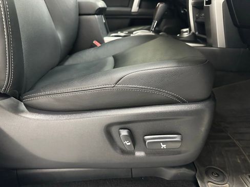 Used 2020 Toyota 4Runner Limited AWD/4WD image 55