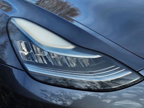 Used 2018 Tesla Model 3 Long Range image 24