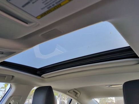 Used 2024 Lexus ES 300h 300h image 28