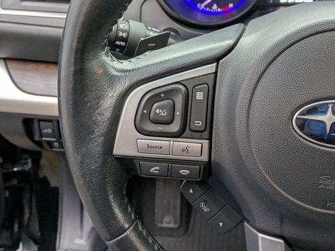 Used 2017 Subaru Outback 3.6R Limited image 17