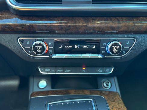 Used 2018 Audi Q5 2.0T Premium Plus w/ Premium Plus Package image 17