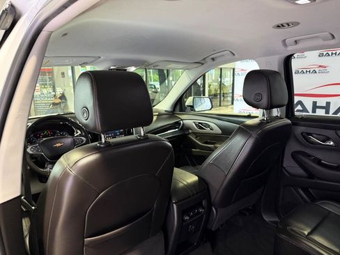 Used 2020 Chevrolet Traverse LT w/ Driver Confidence II Package AWD/4WD image 36