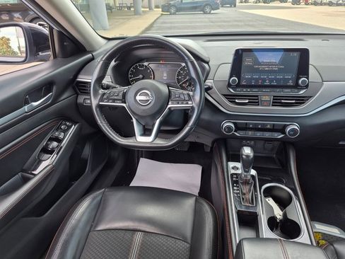 Used 2023 Nissan Altima 2.5 SR image 15