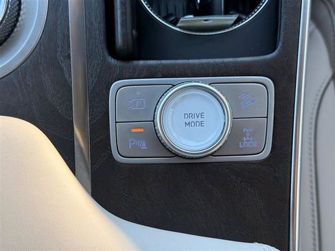 Used 2024 Genesis GV80 3.5T w/ Prestige Package image 24