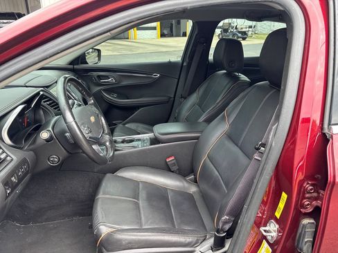 Used 2016 Chevrolet Impala LTZ w/ Enhanced Convenience Package FWD image 11