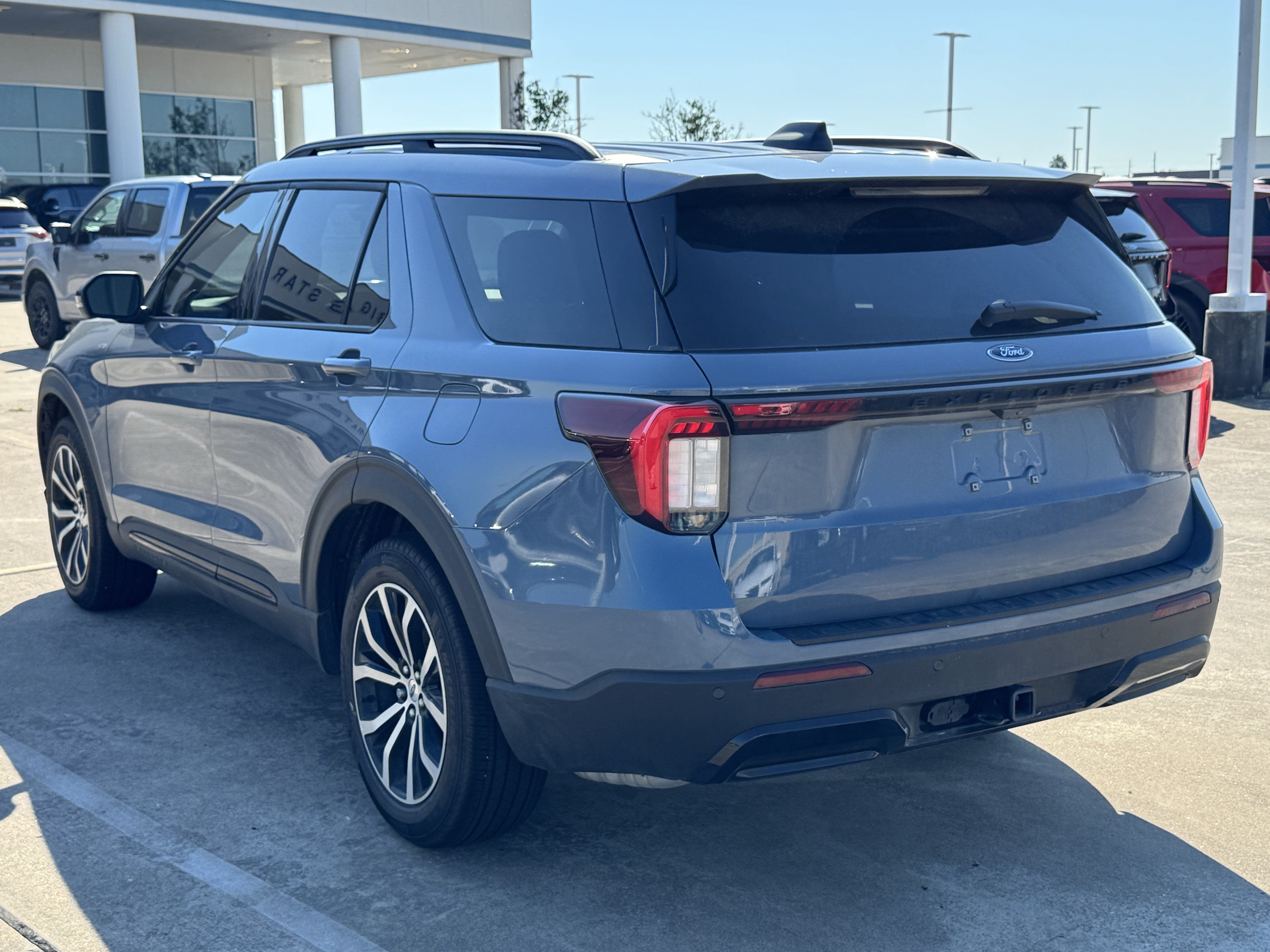New 2026 Ford Explorer ST-Line w/ Premium Package RWD image 5