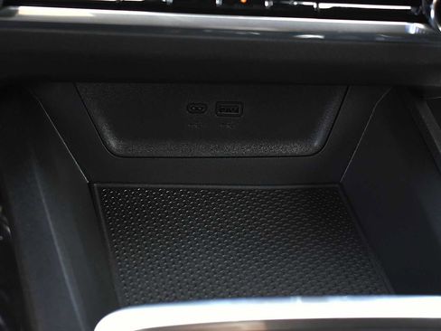 New 2026 Chevrolet Equinox LT AWD/4WD image 19