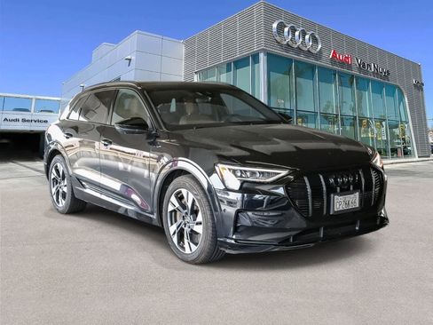 Used 2023 Audi e-tron Premium w/ Convenience Plus Package AWD/4WD image 5