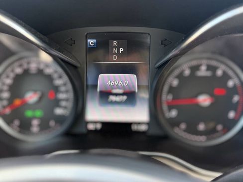 Used 2018 Mercedes-Benz GLC 300 4MATIC image 22