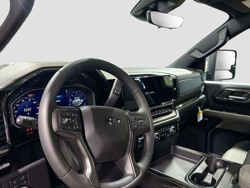 New 2026 Chevrolet Silverado 2500 ZR2 AWD/4WD image 12