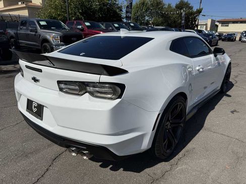 Used 2021 Chevrolet Camaro SS image 7
