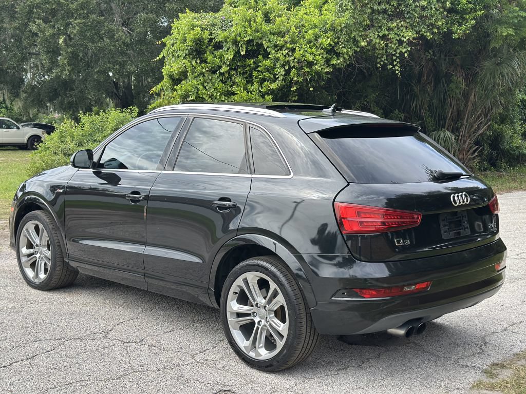 Used 2018 Audi Q3 2.0T Premium Plus w/ Premium Plus Package AWD/4WD image 12