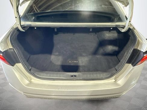 Used 2019 Nissan Altima 2.5 SR FWD image 23