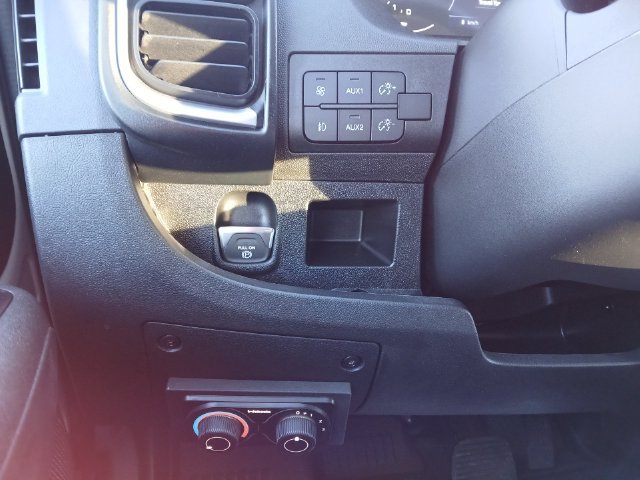 Used 2024 RAM ProMaster 2500 w/ Advanced Safety Group FWD image 20