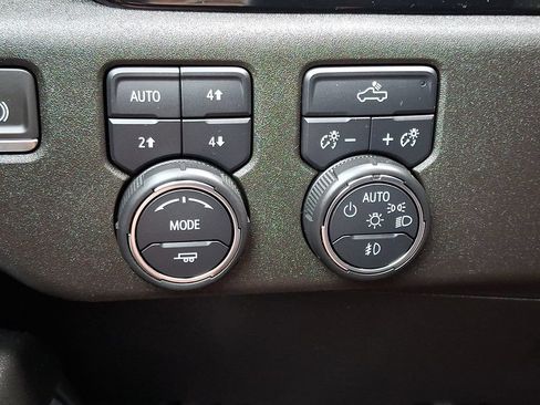 Used 2024 Chevrolet Silverado 1500 RST AWD/4WD image 25
