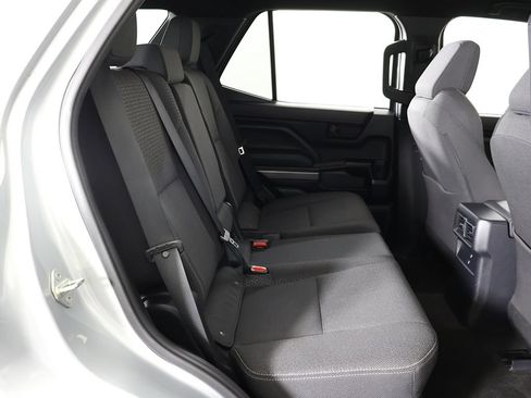 Used 2025 Toyota 4Runner SR5 AWD/4WD image 31