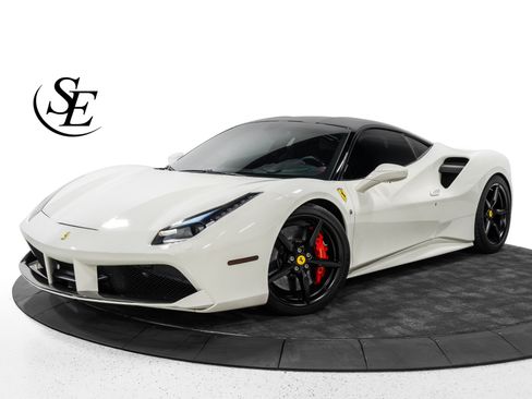 Used 2016 Ferrari 488 GTB RWD image 1