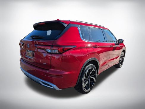 Used 2024 Mitsubishi Outlander SEL image 4