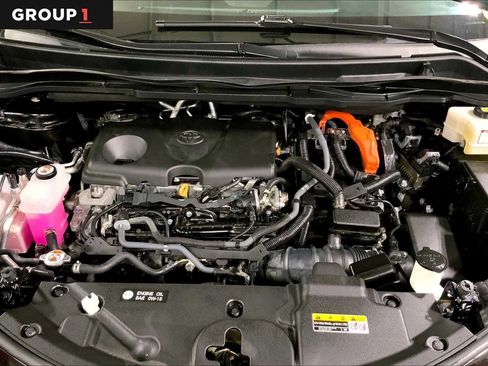 Used 2024 Toyota Sienna XSE w/ XSE Plus Package AWD/4WD image 32