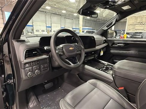 New 2026 Chevrolet Suburban Premier w/ Sun And Tow Package image 8