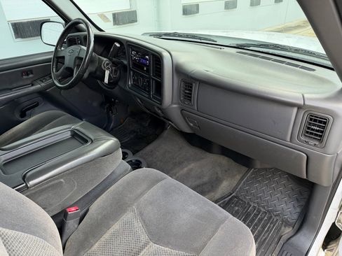 Used 2006 Chevrolet Silverado 1500 LT w/ Light Duty Power Package image 15