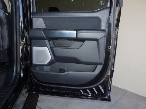 Used 2025 Ford F450 Platinum w/ FX4 Off-Road Package image 46