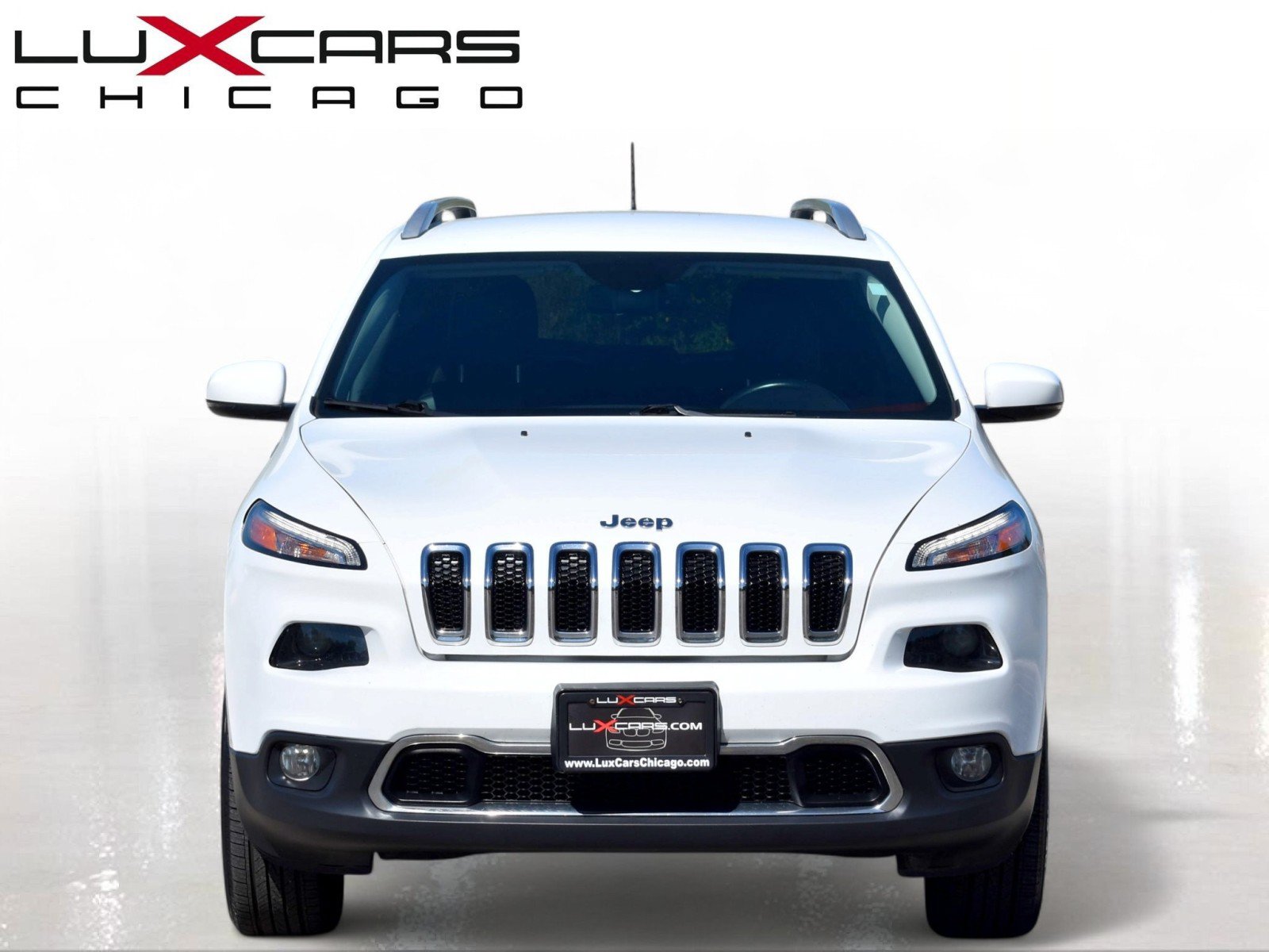 Used 2017 Jeep Cherokee Limited AWD/4WD image 2