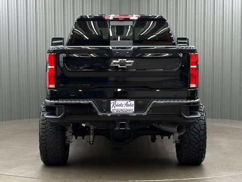 Used 2025 Chevrolet Silverado 2500 High Country w/ Midnight Edition AWD/4WD image 4