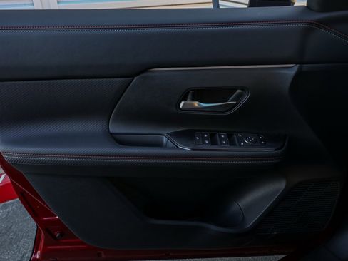 New 2026 Nissan Kicks SR image 23