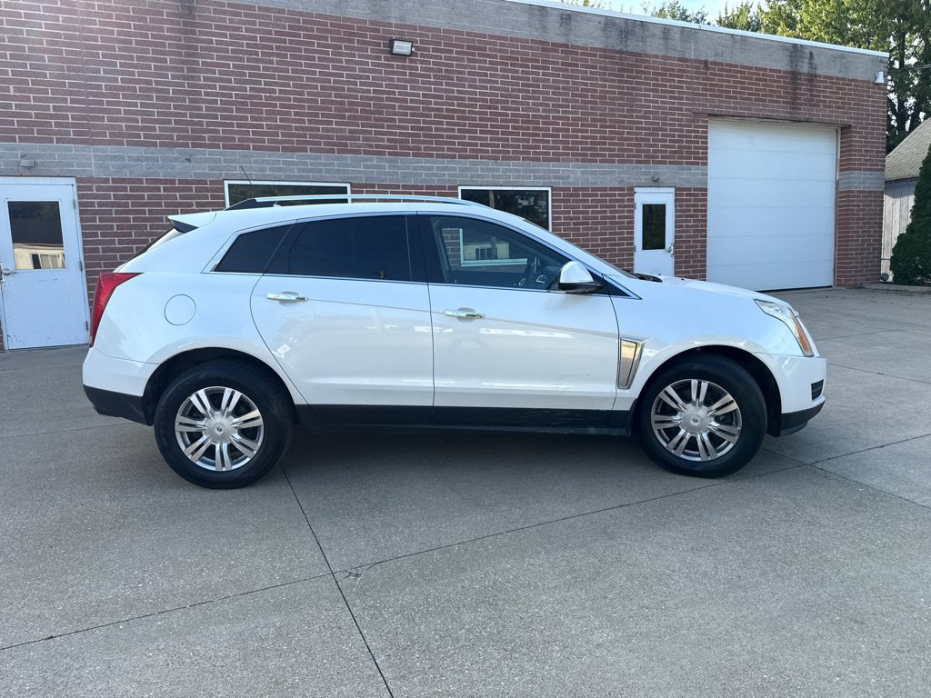 Used 2013 Cadillac SRX Luxury AWD/4WD image 4