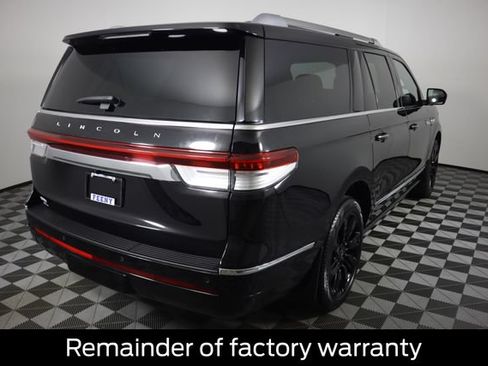 Used 2023 Lincoln Navigator L Reserve w/ Equipment Group 201A AWD/4WD image 2