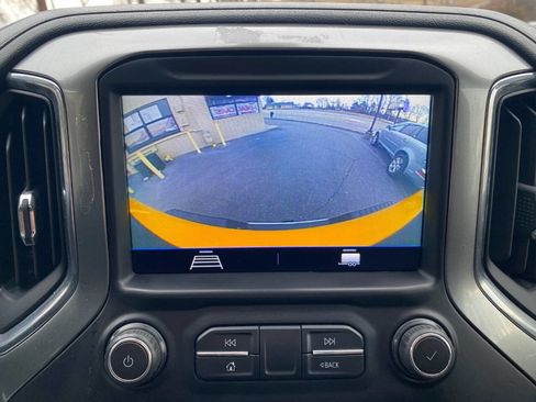 Used 2020 Chevrolet Silverado 2500 LT w/ Snow Plow Prep/Camper Package image 16