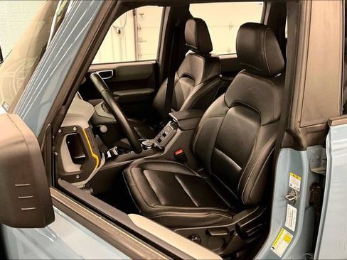 Used 2023 Ford Bronco Badlands w/ Sasquatch Package AWD/4WD image 22