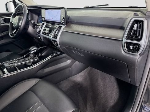Used 2023 Kia Sorento SX AWD/4WD image 31