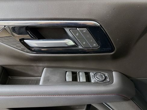 Certified 2025 Chevrolet Tahoe RST w/ Comfort Package image 17