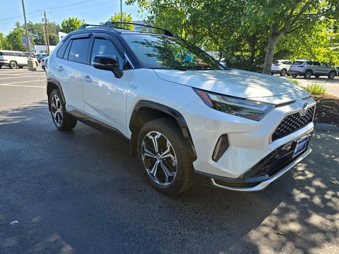 Used 2023 Toyota RAV4 XSE w/ Weather Package AWD/4WD image 10
