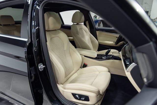 Certified 2022 BMW 530i xDrive w/ Premium Package AWD/4WD image 26