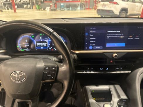 Certified 2023 Toyota Crown AWD/4WD image 38