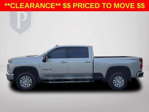 Used 2020 Chevrolet Silverado 3500 LTZ w/ Technology Package AWD/4WD image 11