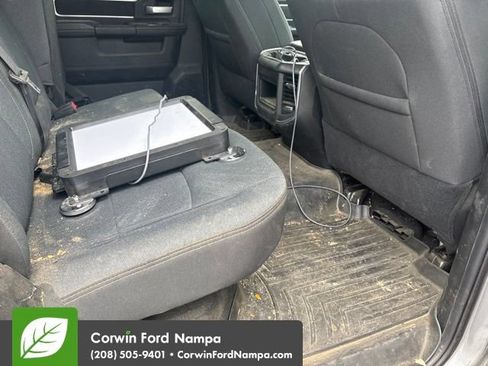 Used 2024 RAM 2500 Big Horn w/ Sport Appearance Package AWD/4WD image 14